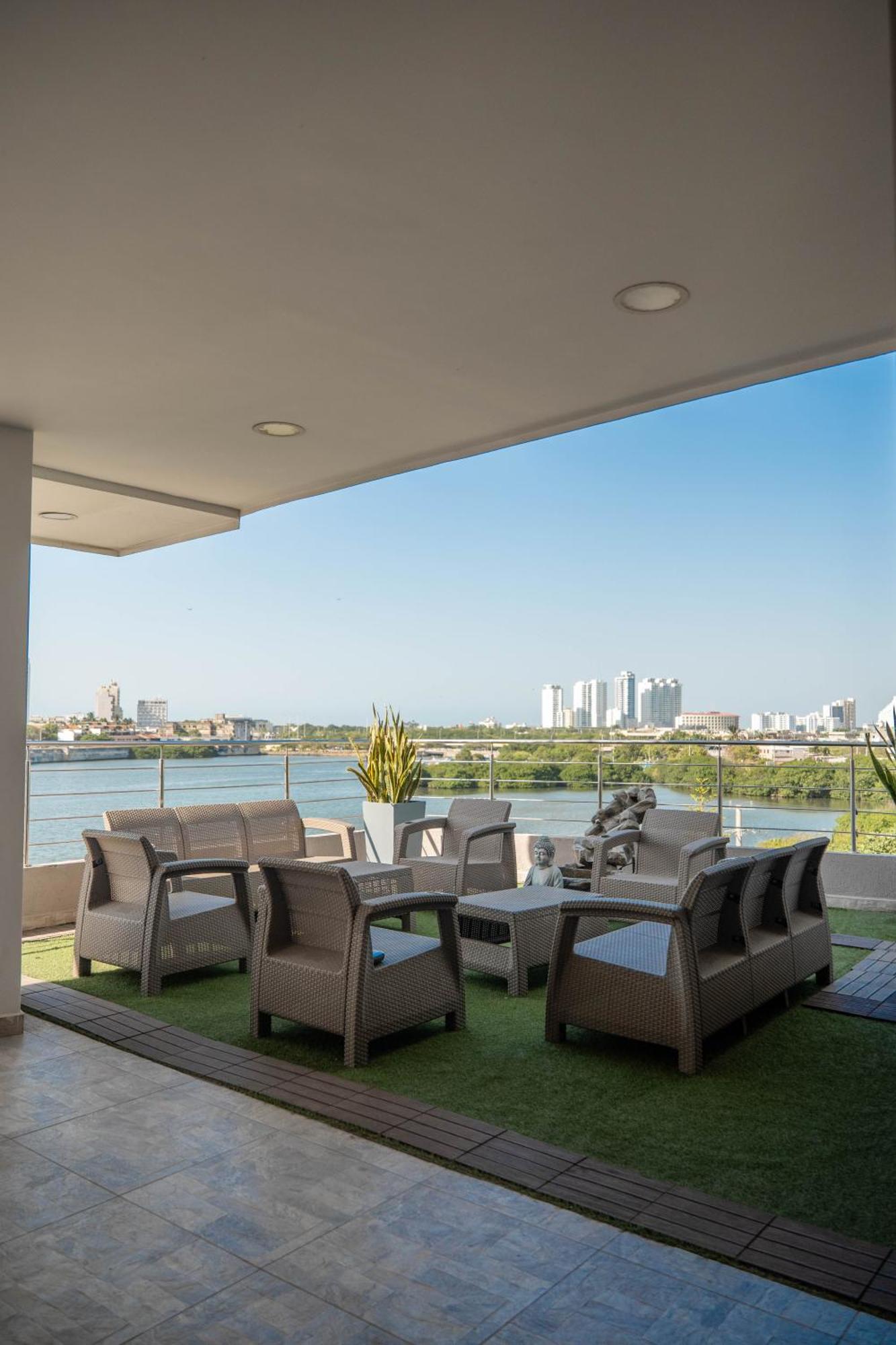 Bahia 79 Apartasuites Cerca Al Centro Cartagena Exterior foto